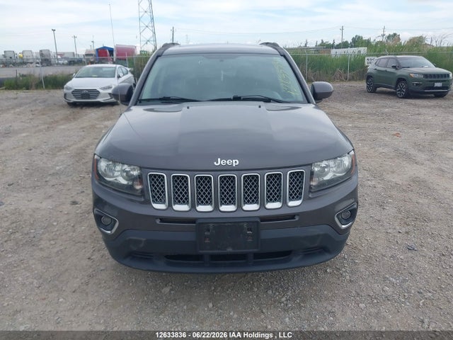 12633836 :رقم المزاد ، 1C4NJDAB0GD762726 vin ، 2016 Jeep Compass Sport/north مزاد بيع