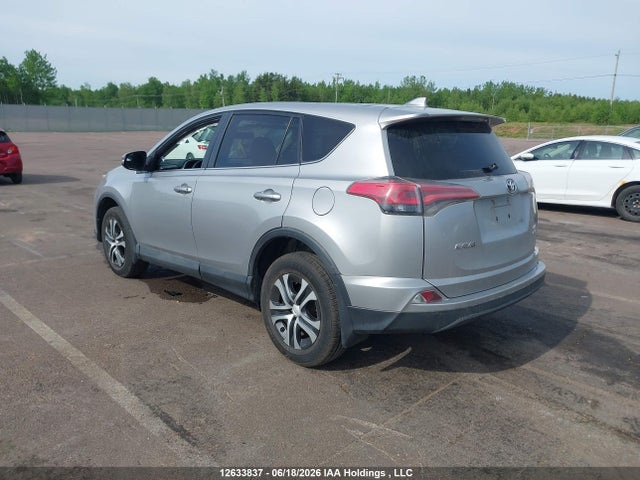 2016 Toyota Rav4 Le მანქანა იყიდება აუქციონზე, vin: 2T3BFREV9GW451966, აუქციონის ნომერი: 12633837