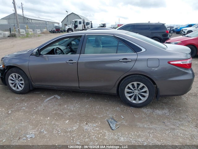 2016 Toyota Camry მანქანა იყიდება აუქციონზე, vin: 4T1BF1FK0GU223353, აუქციონის ნომერი: 12633844