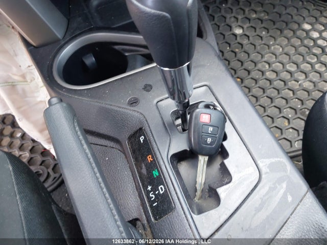 Toyota RAV4 LE 2017 2T3ZFREV3HW379579 Image 10