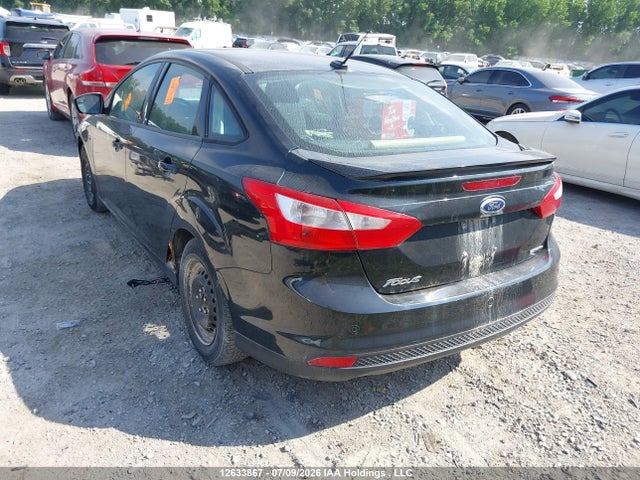 Ford FOCUS SE 2014 1FADP3F29EL231837 Image 3