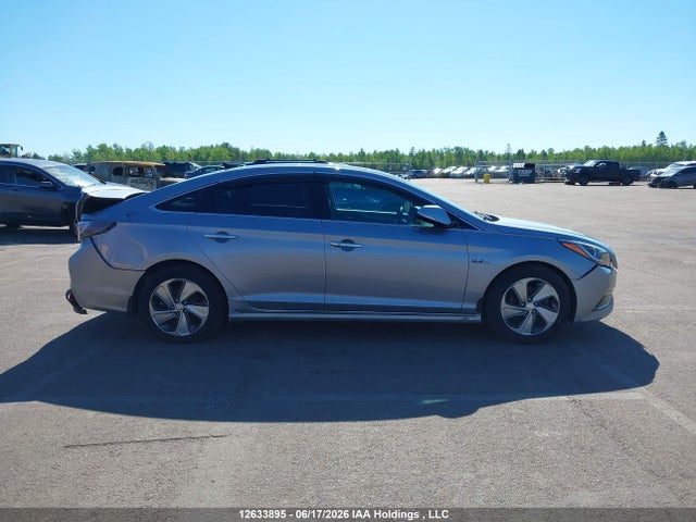 Hyundai Sonata Hybrid Ultimate 2017 KMHE34L12HA049002 Image 13