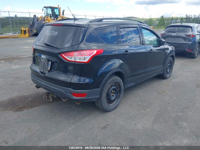 2015 Ford Escape S მანქანა იყიდება აუქციონზე, vin: 1FMCU0F71FUB52534, აუქციონის ნომერი: 12633919