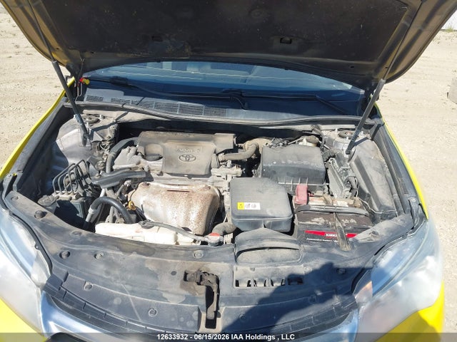 12633932 :رقم المزاد ، 4T1BF1FK3GU613802 vin ، 2016 Toyota Camry Le مزاد بيع