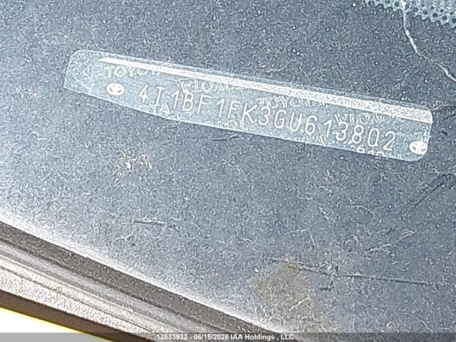 12633932 :رقم المزاد ، 4T1BF1FK3GU613802 vin ، 2016 Toyota Camry Le مزاد بيع