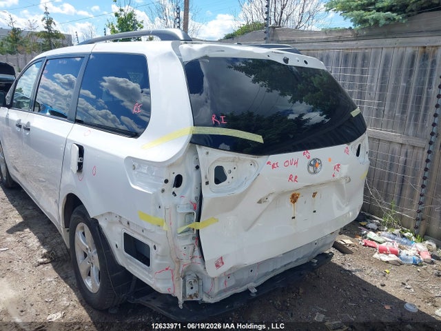 Toyota Sienna 2014 5TDZK3DC5ES463750 Image 6