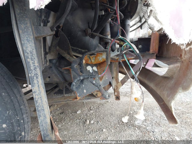 Продаж на аукціоні авто 1999 Ford F550 Super Duty Stripped Chass, vin: 3FCNF53S1XJA30728, номер лоту: 12633986
