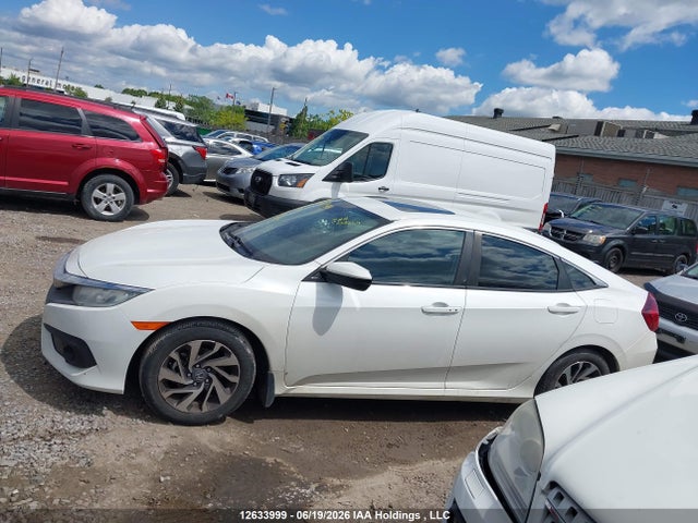 Honda CIVIC EX 2018 2HGFC2F89JH005612 Image 14