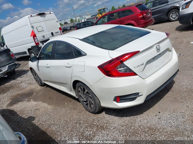 Honda CIVIC EX 2018 2HGFC2F89JH005612 Image 3
