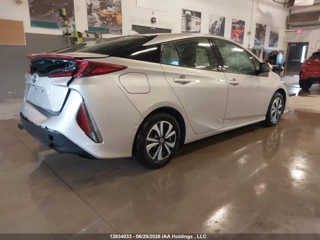 2018 Toyota Prius Prime მანქანა იყიდება აუქციონზე, vin: JTDKARFP4J3076805, აუქციონის ნომერი: 12634033