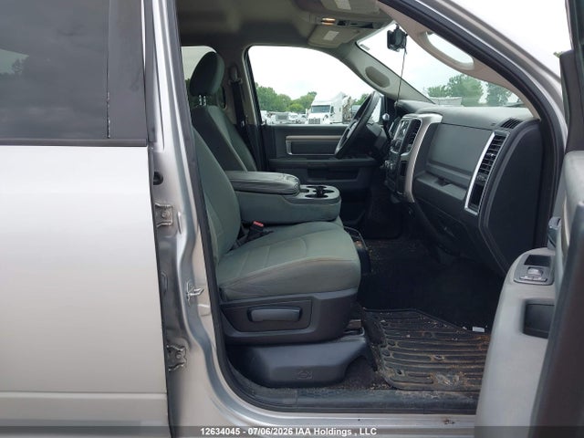 3C6UR5JL3GG100975 RAM 2500 Slt
