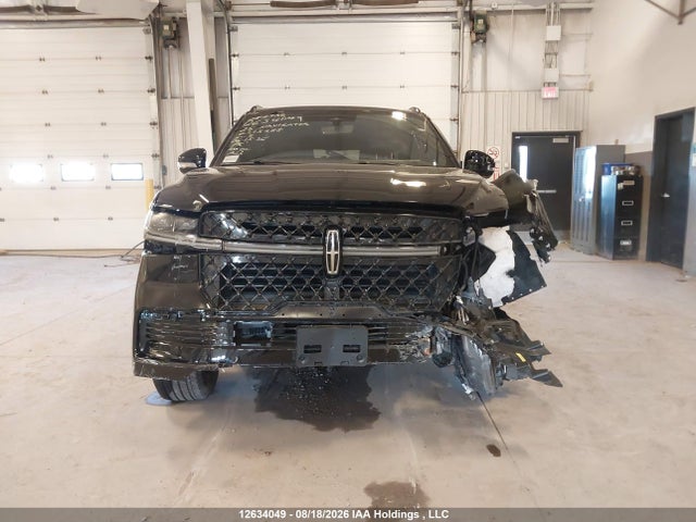 5LMJJ3LG7SEL15288 Lincoln Navigator L Reserve