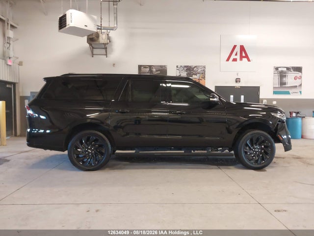 5LMJJ3LG7SEL15288 Lincoln Navigator L Reserve
