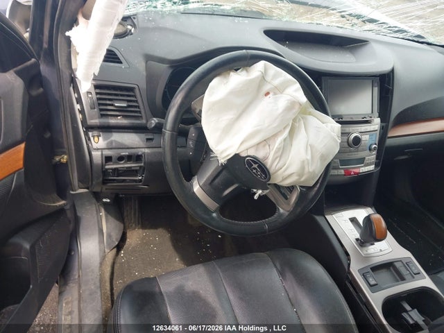 Subaru Outback 2.5i Limited 2014 4S4BRGMC4E3261922 Image 17