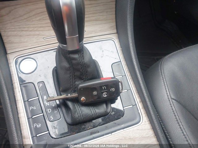 Продажа на аукционе авто 2018 Volkswagen Passat Sel Premium, vin: 1VWCA7A38JC046863, номер лота: 12634066