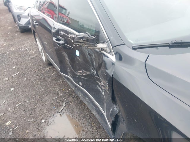 Продажа на аукционе авто 2018 Volkswagen Passat Sel Premium, vin: 1VWCA7A38JC046863, номер лота: 12634066