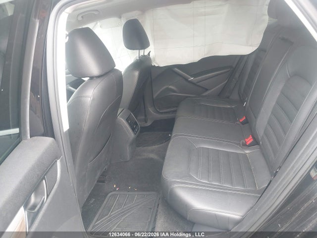 Продажа на аукционе авто 2018 Volkswagen Passat Sel Premium, vin: 1VWCA7A38JC046863, номер лота: 12634066