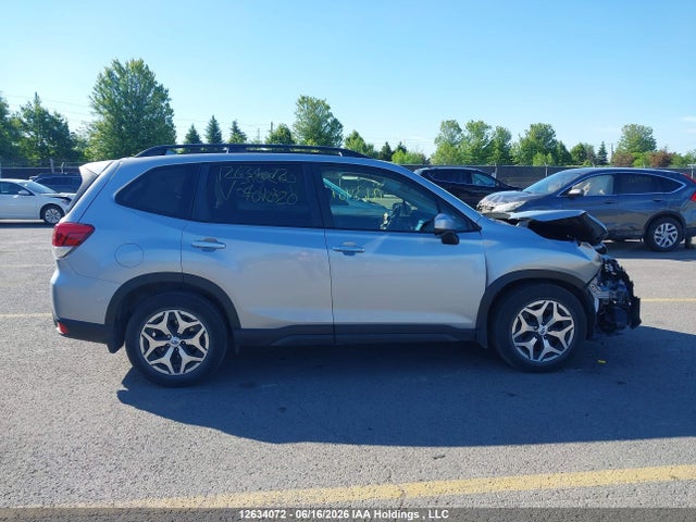 Subaru Forester Premium 2019 JF2SKEGC7KH401020 Image 14