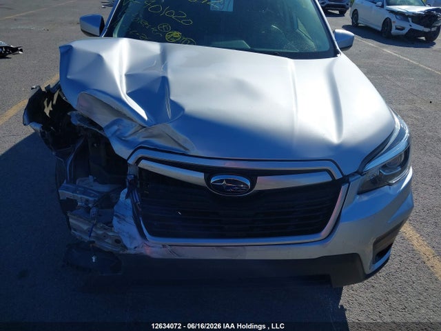Subaru Forester Premium 2019 JF2SKEGC7KH401020 Image 22