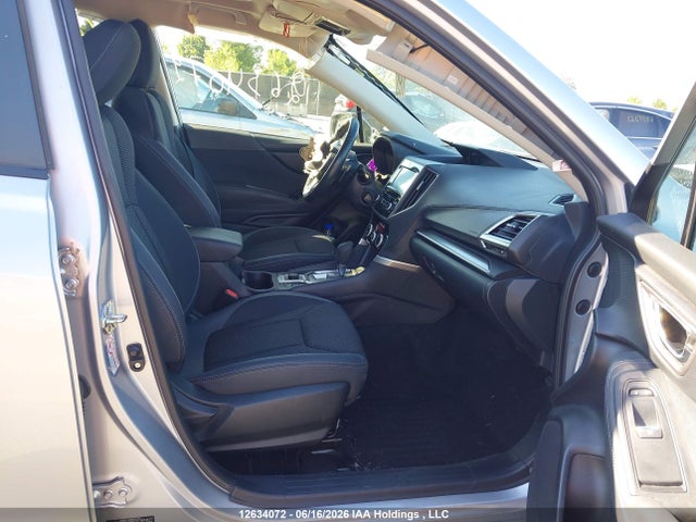 Subaru Forester Premium 2019 JF2SKEGC7KH401020 Image 5