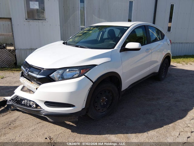 Honda HR-V LX 2016 3CZRU6H35GM113747 Image 2
