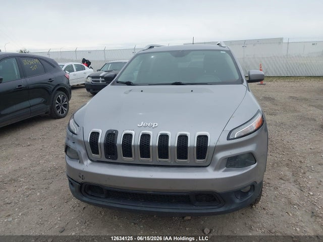 Продаж на аукціоні авто 2016 Jeep Cherokee Latitude, vin: 1C4PJMCS1GW130327, номер лоту: 12634125