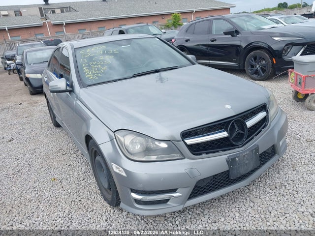 2013 Mercedes-benz C 250 მანქანა იყიდება აუქციონზე, vin: WDDGF4HBXDA742230, აუქციონის ნომერი: 12634135