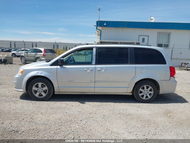 12634160 :رقم المزاد ، 2D4RN4DG0BR751957 vin ، 2011 Dodge Grand Caravan Express مزاد بيع