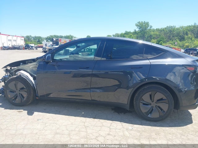 XP7YGDEE4TB777411 Tesla Model Y Long Range Launch Series/premium All-wheel Drive
