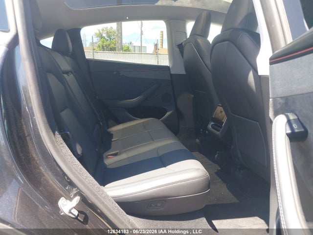 XP7YGDEE4TB777411 Tesla Model Y Long Range Launch Series/premium All-wheel Drive