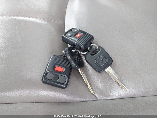 12634184 :رقم المزاد ، 4F2CU08122KM47838 vin ، 2002 Mazda Tribute Lx/es مزاد بيع