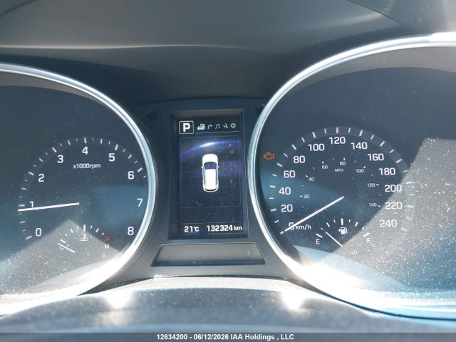 2017 Hyundai Santa Fe Sport 2.0t Limited მანქანა იყიდება აუქციონზე, vin: 5XYZUDLA4HG469069, აუქციონის ნომერი: 12634200