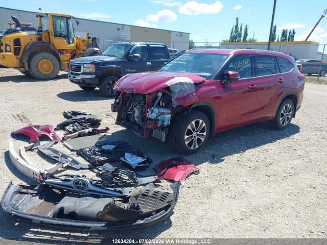 5TDGZRBH1NS583470 Toyota Highlander Xle