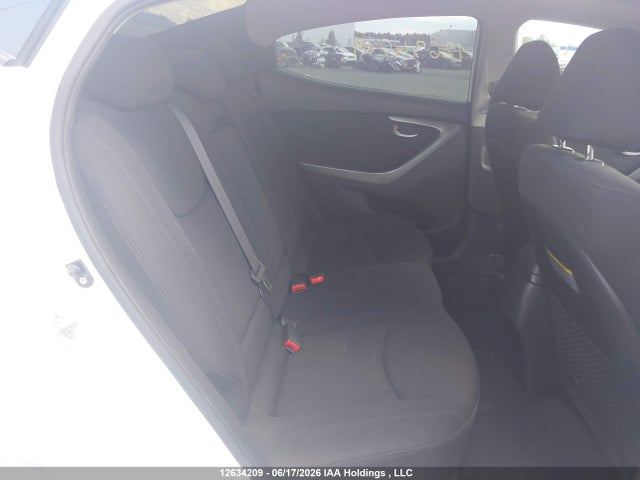 12634209 :رقم المزاد ، KMHDH4AH7FU413651 vin ، 2015 Hyundai Elantra Se/sport/limited مزاد بيع