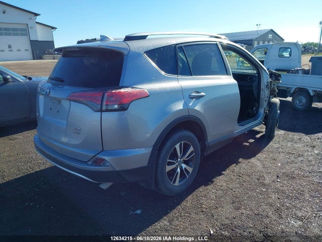 2T3RFREV4GW431445 Toyota Rav4 Xle