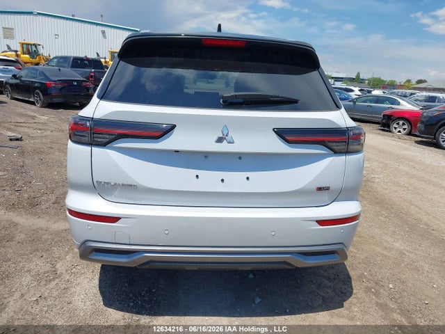 JA4J4WA84SZ617068 Mitsubishi Outlander Sel