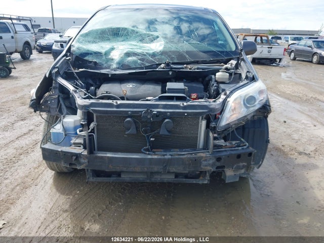 Aukcja sprzedaży 2017 Toyota Sienna Le, vin: 5TDKZ3DC6HS792216, numer aukcji: 12634221