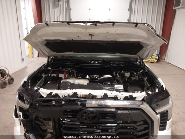 5TFLA5DA1NX023926 Toyota Tundra Double Cab Sr/double Cab Sr5