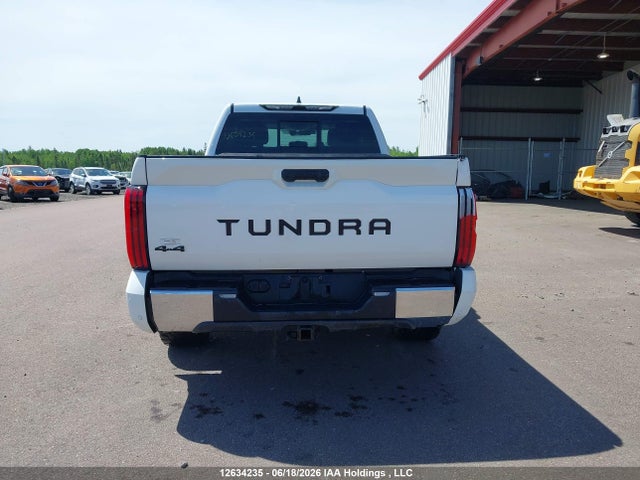 5TFLA5DA1NX023926 Toyota Tundra Double Cab Sr/double Cab Sr5