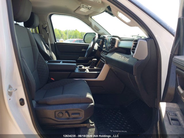 5TFLA5DA1NX023926 Toyota Tundra Double Cab Sr/double Cab Sr5