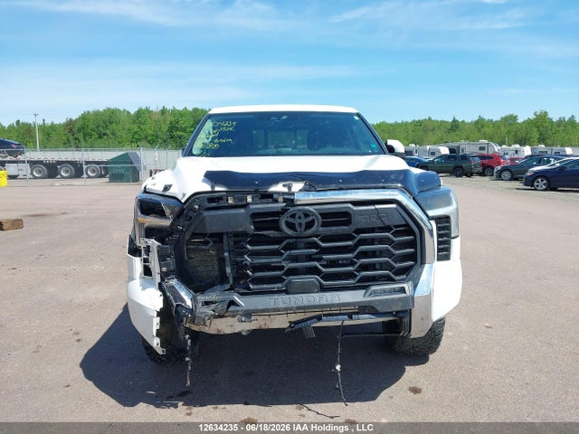 5TFLA5DA1NX023926 Toyota Tundra Double Cab Sr/double Cab Sr5