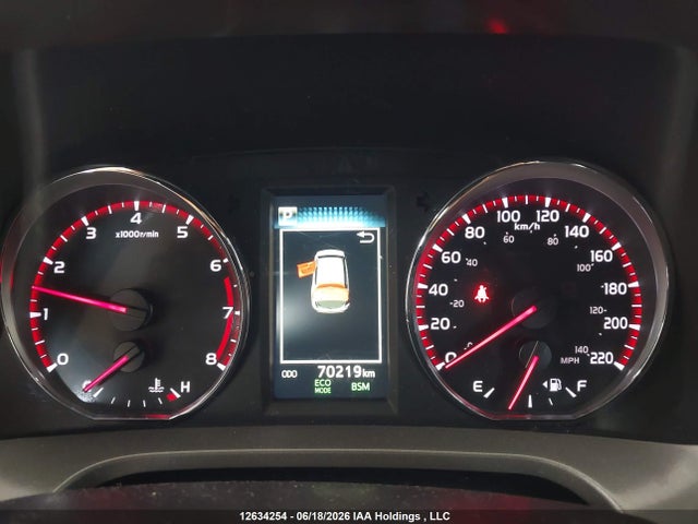 Toyota RAV4 SE 2018 2T3JFREV0JW785449 Image 7