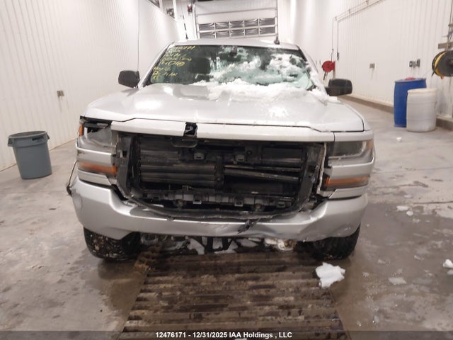 Продажа на аукционе авто 2018 Chevrolet Silverado 1500 Custom, vin: 3GCUKPECXJG164747, номер лота: 12476171