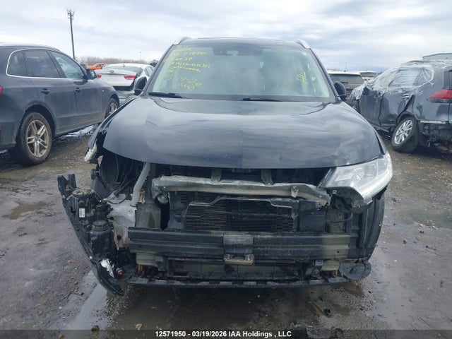 Продаж на аукціоні авто 2018 Mitsubishi Outlander Gt, vin: JA4JZ4AX1JZ610039, номер лоту: 12571950