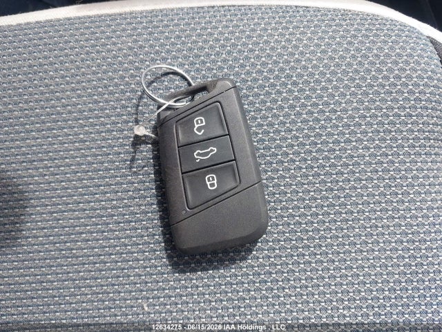 3VV8C7B21SM035715 Volkswagen Taos Trendline