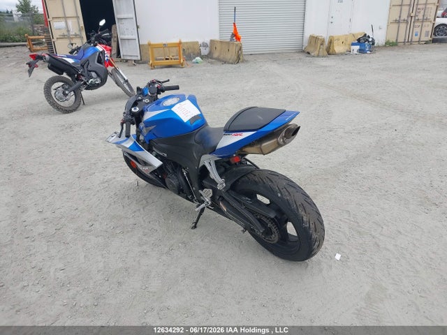 2007 Honda Cbr600 Rr მანქანა იყიდება აუქციონზე, vin: JH2PC40257M000424, აუქციონის ნომერი: 12634292