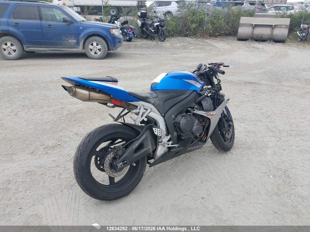 2007 Honda Cbr600 Rr მანქანა იყიდება აუქციონზე, vin: JH2PC40257M000424, აუქციონის ნომერი: 12634292