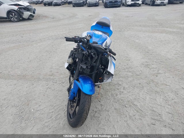 2007 Honda Cbr600 Rr მანქანა იყიდება აუქციონზე, vin: JH2PC40257M000424, აუქციონის ნომერი: 12634292