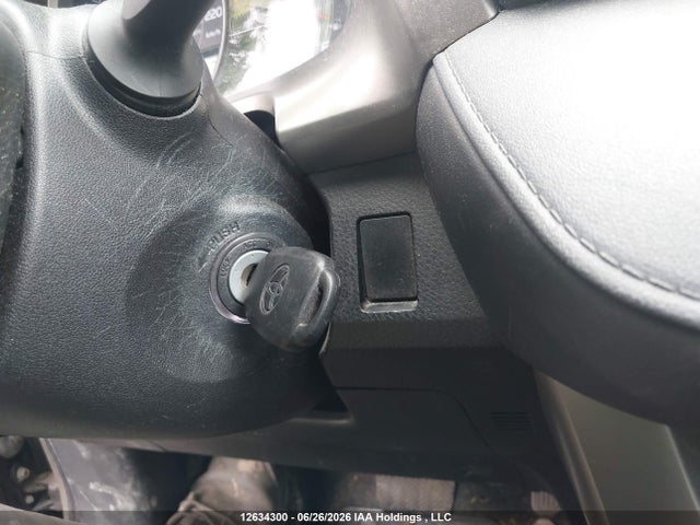 Toyota RAV4 LE 2015 2T3BFREV6FW396908 Image 11