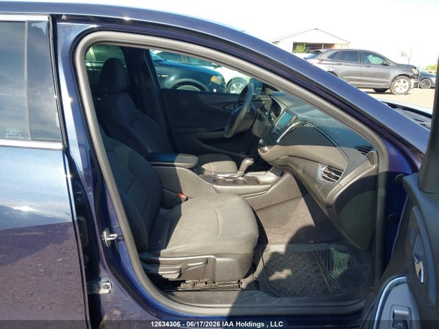 1G1ZE5ST4HF139126 Chevrolet MALIBU 1LT
